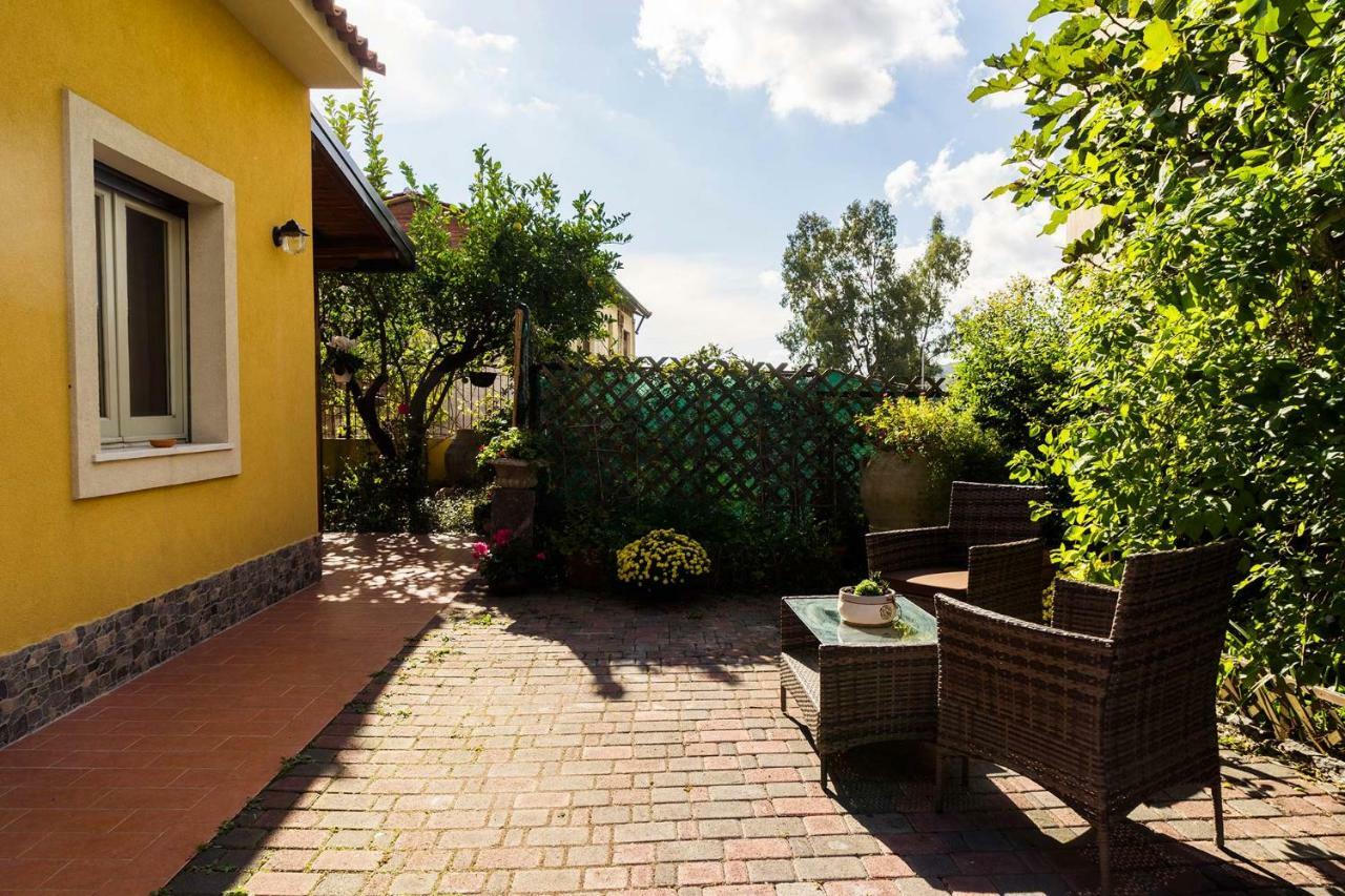 Holiday Home Luppinedda Nunziata Exterior foto